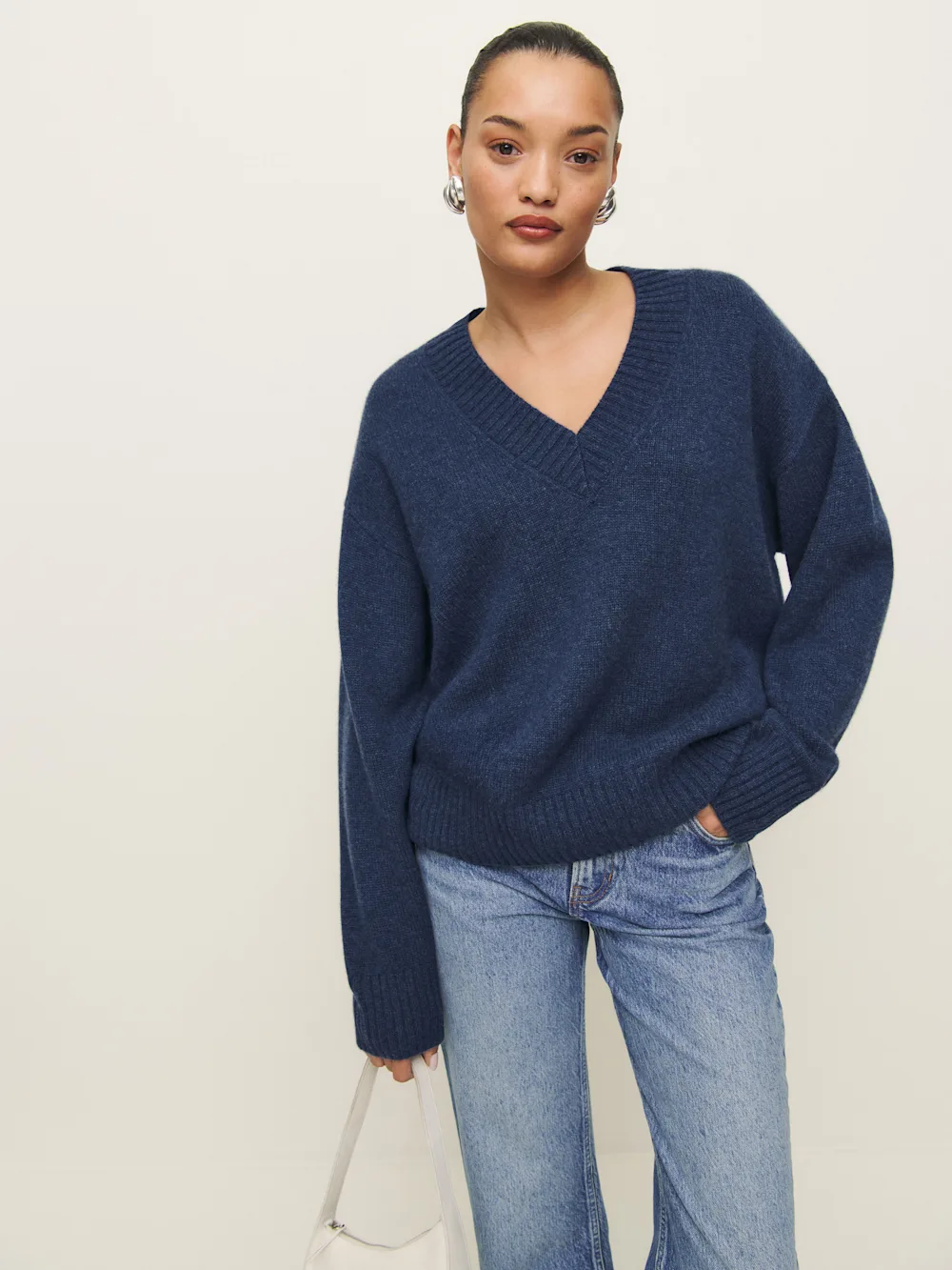 Jadey Cashmere Oversized V-neck Sweater 1 Jadey Cashmere Oversized V-neck Sweater